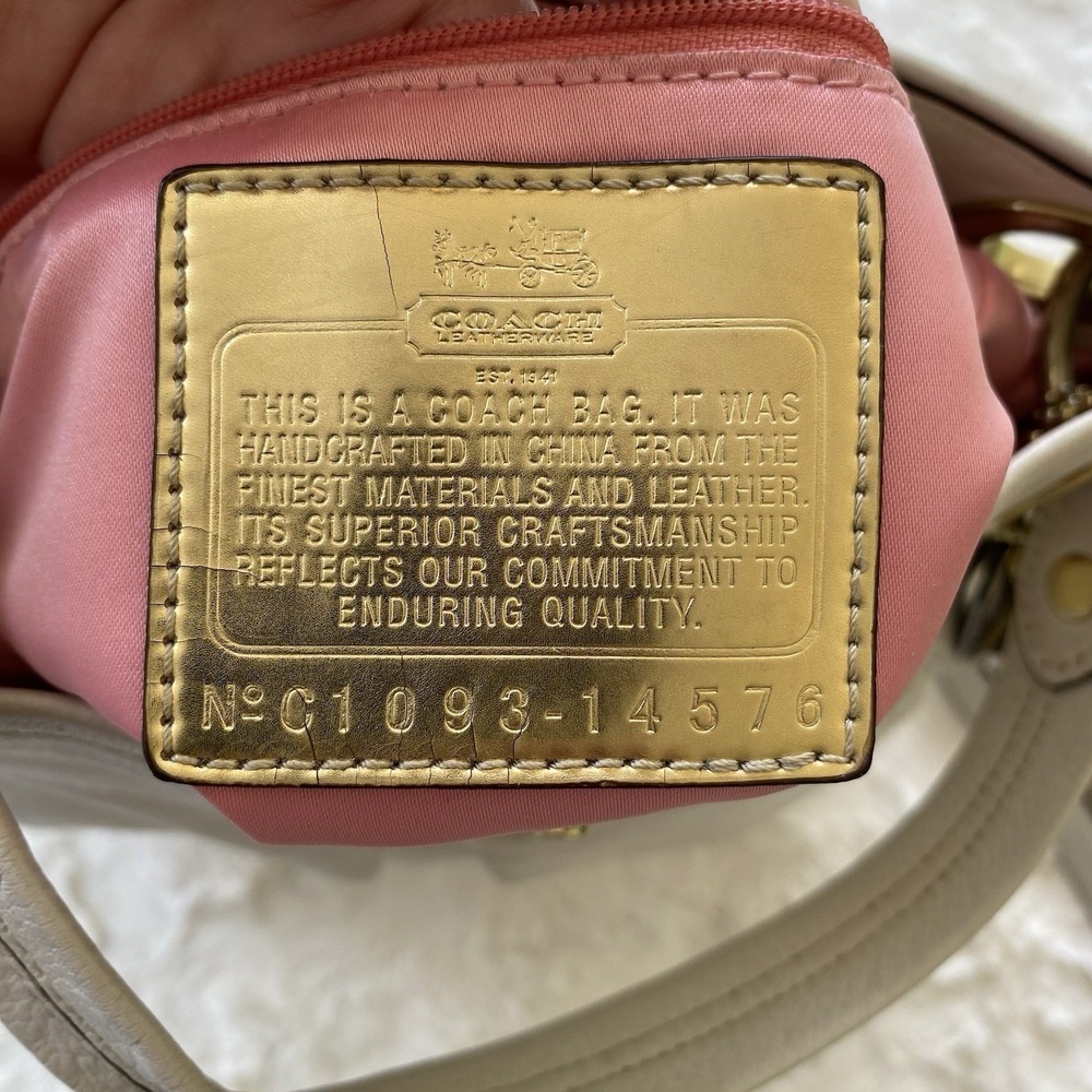 Vintage Coach Pearl Ivory Leather Hobo Shoulder Handbag 14576 Gold Logo Pleated - Picture 11 of 16